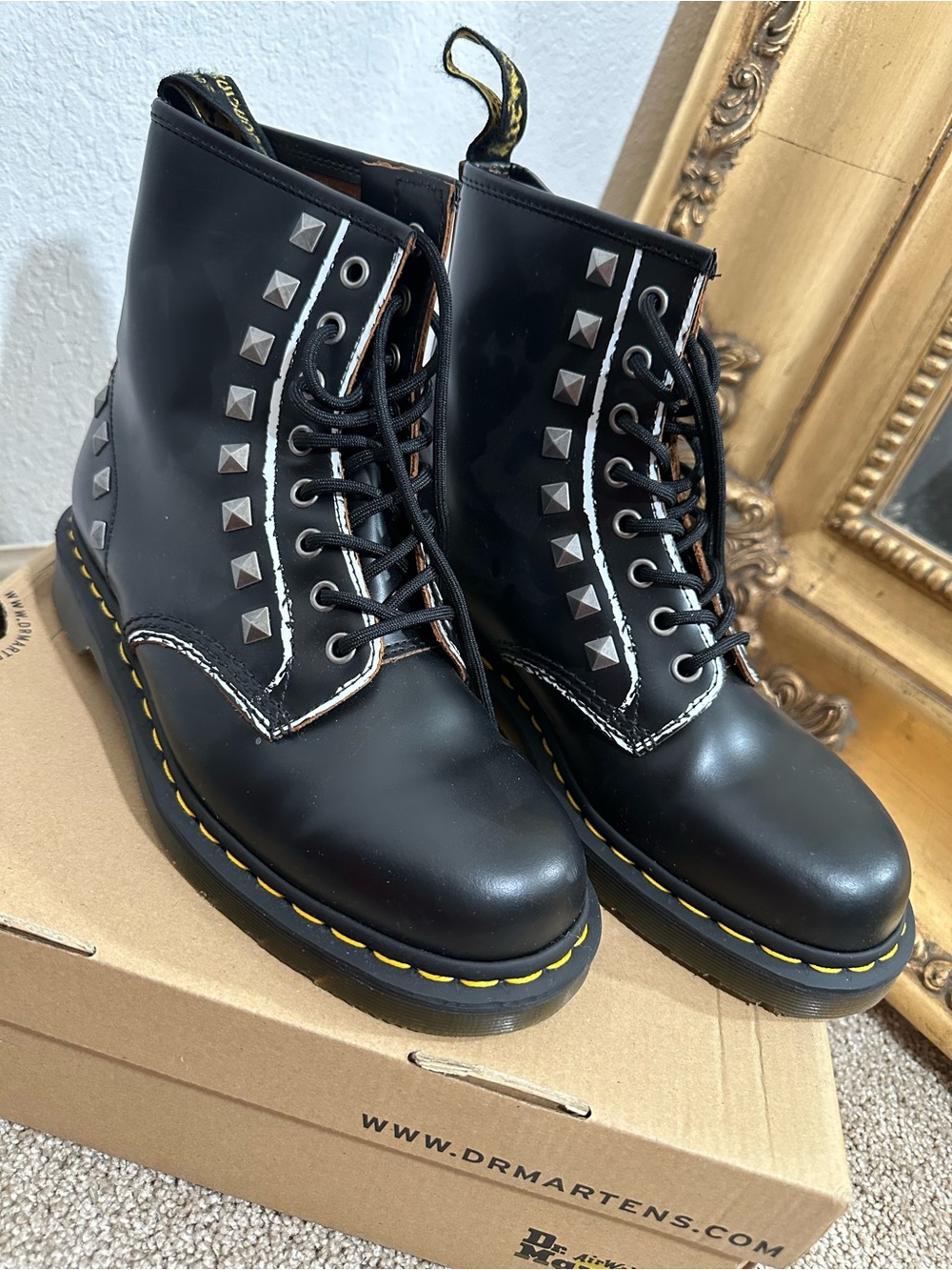 New In Box Dr. Martens 1460 Stud Black Rolled Vintage Smooth Boots Size 8 $249